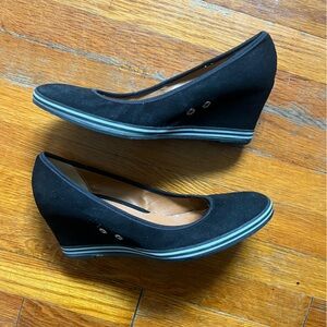 Elegant Black Wedge Loafers